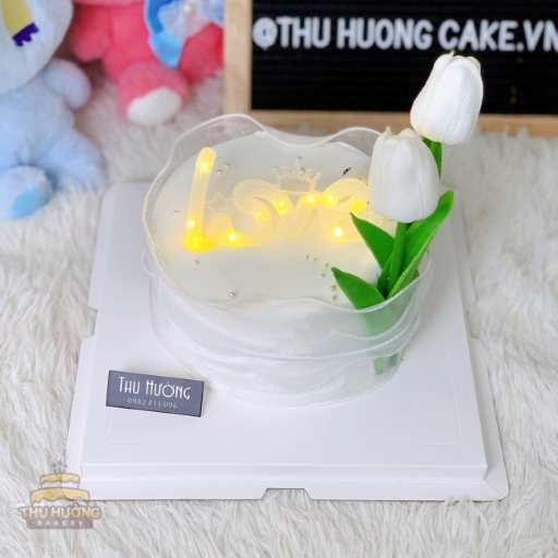 Bánh kem mini đèn chữ love