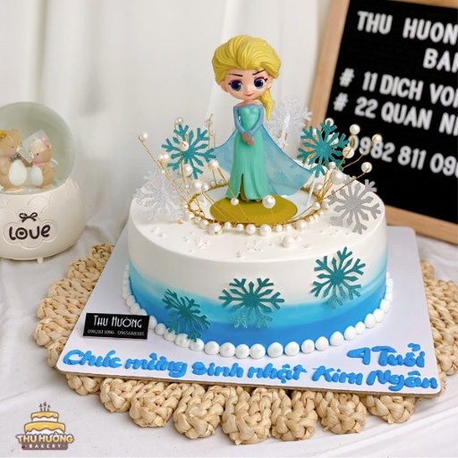 Bánh sinh nhật Elsa vương miện ngọc trai