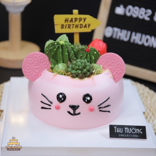 Bánh sinh nhật hình con chuột hồng