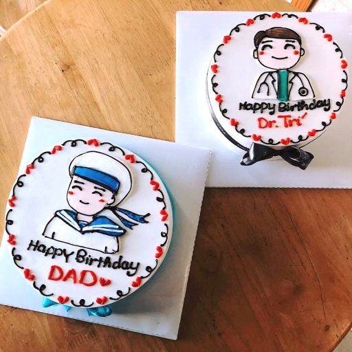 Hai chiếc bánh sinh nhật bộ đội hải quân và bác sĩ