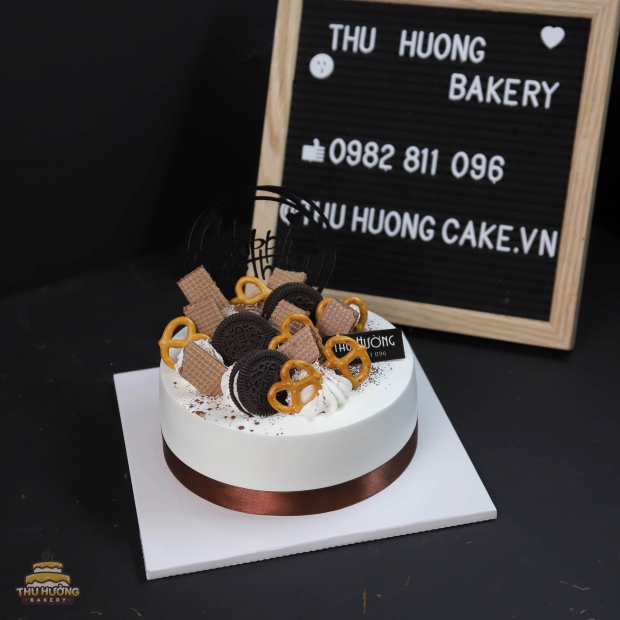 Bánh sinh nhật trang trí bánh kẹo đơn giản - Bánh kem mini